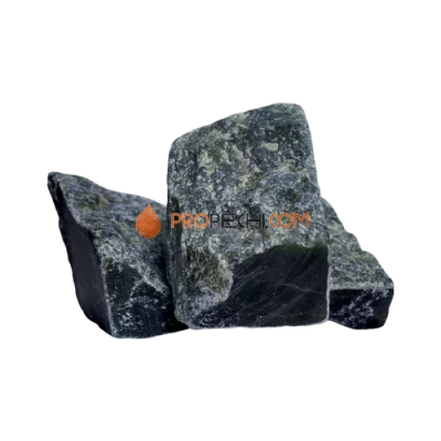 Камни Нефрит обвалованный